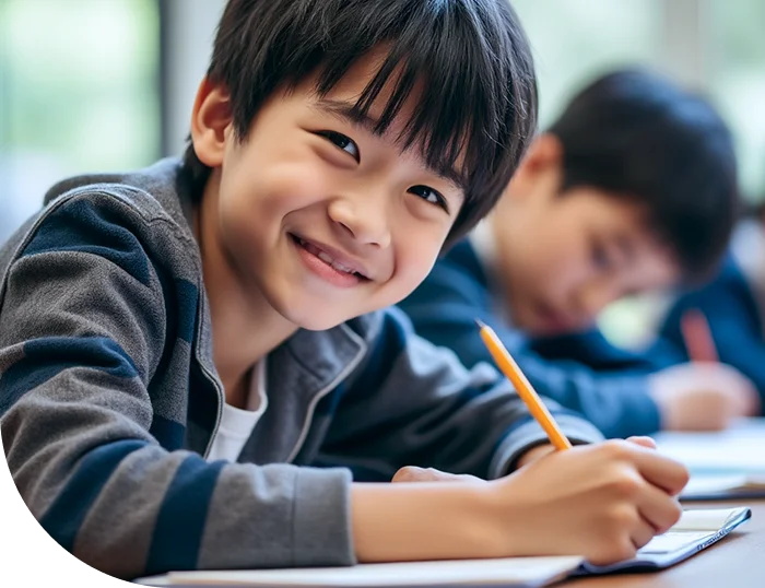 勉強に勤しむ生徒の写真